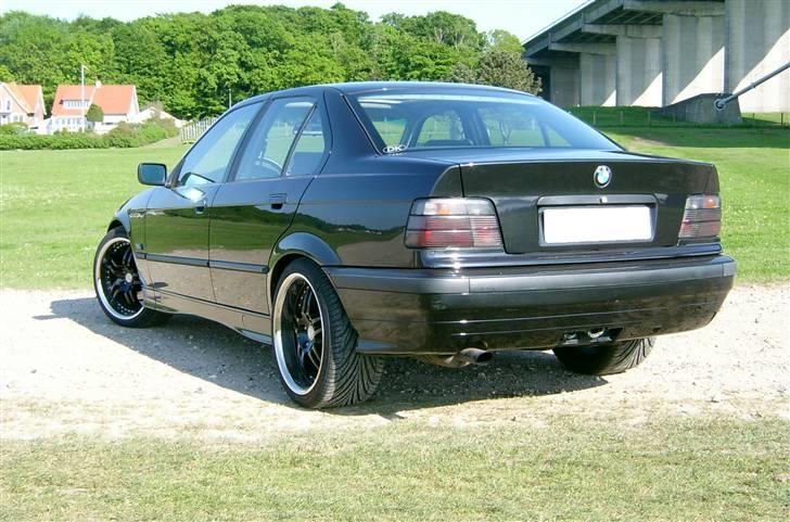 BMW 323i billede 8
