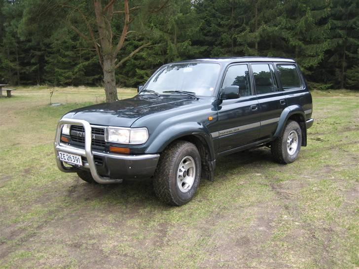 Toyota Land Cruiser VX 80  Solgt billede 3