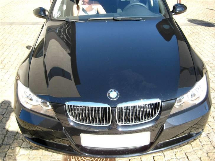 BMW 320i E90 [SOLGT] billede 3