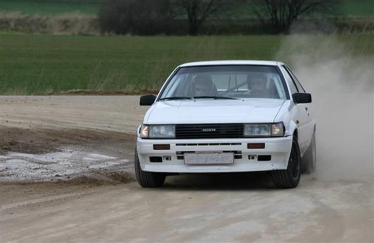 Toyota Corolla AE86 billede 13