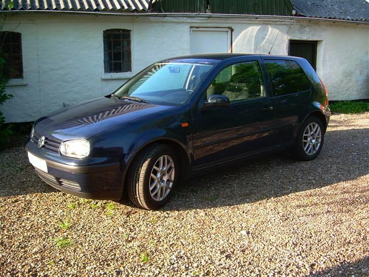 VW Golf IV (solgt) billede 2
