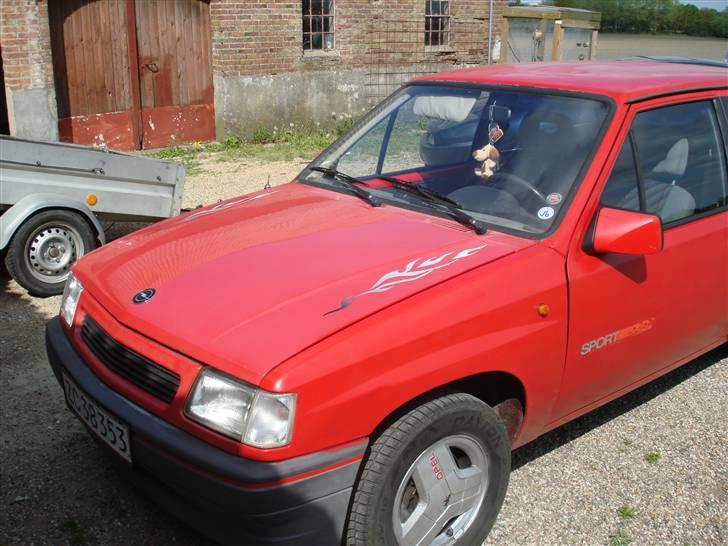 Opel Corsa 1,4i Sport  billede 4