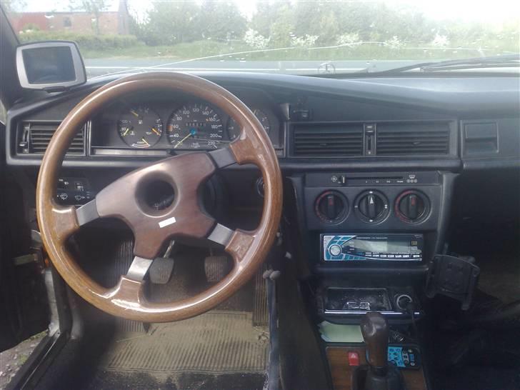 Mercedes Benz 190e w201.soldt billede 13