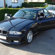 BMW 320i Coupe