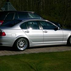 BMW 320i e46