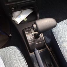 Toyota Corolla ( kone bilen )