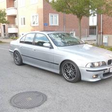 BMW 540i