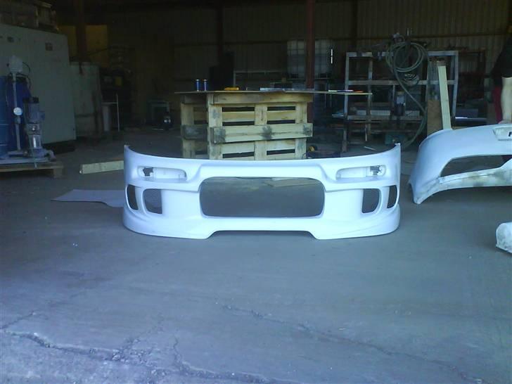 Mazda 323 C. solgt billede 18