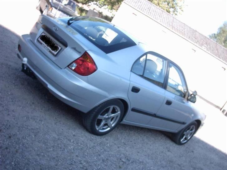 Hyundai Accent Skolevogn billede 2