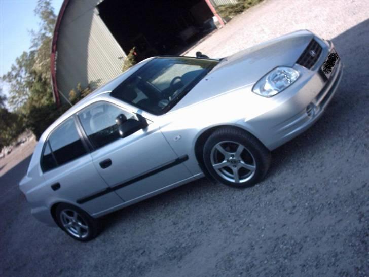 Hyundai Accent Skolevogn billede 3