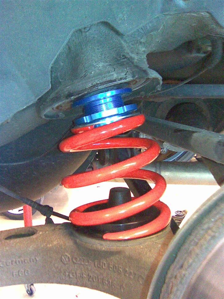 VW Golf 4 V6 4Motion (Solgt) - Gewind undervognen lige efter monteringen billede 9