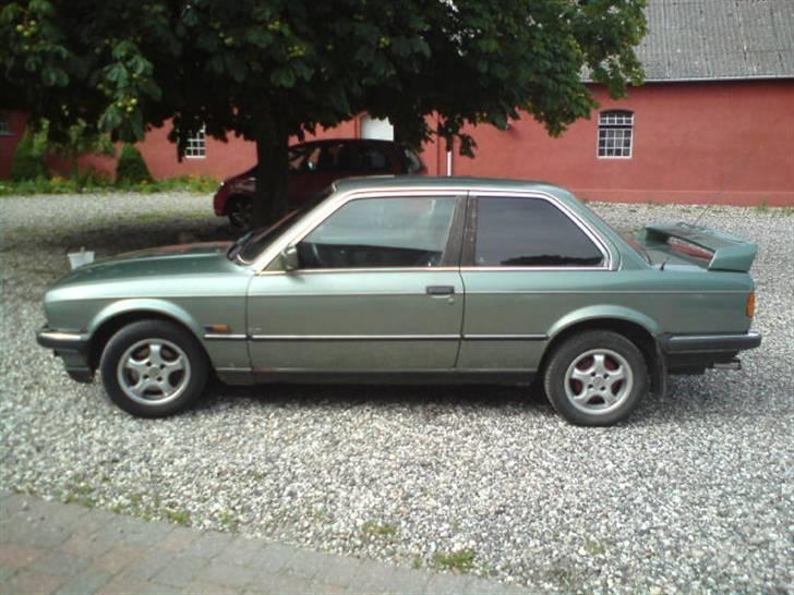 BMW 320I solgt billede 5