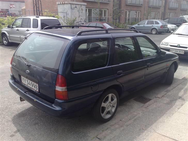 Ford Escort glx st. (DøD) billede 3