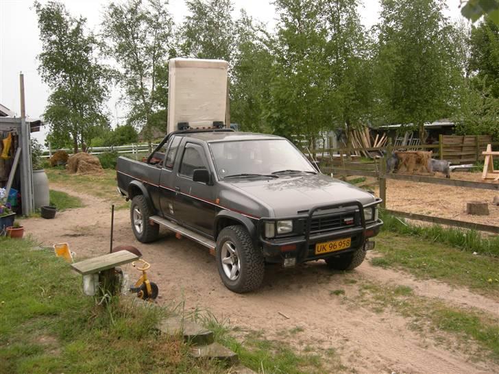 Nissan King Cab 4x4 (solgt) billede 8