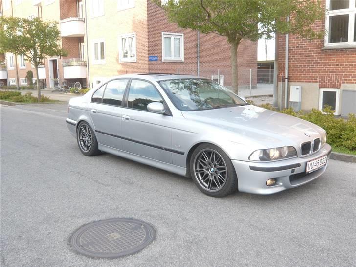 BMW 540i billede 2