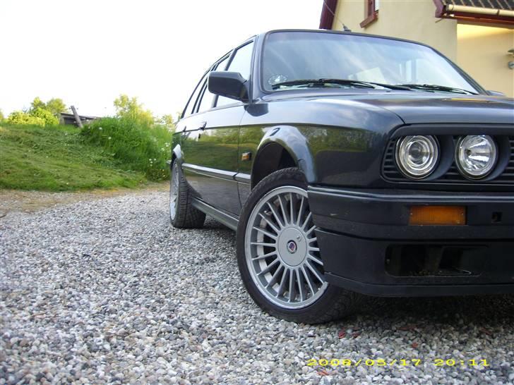 BMW 324 TD E30 touring Død billede 10