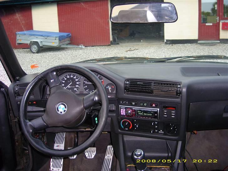 BMW 324 TD E30 touring Død billede 12