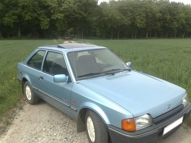 Ford Escort 1.4i supreme billede 6