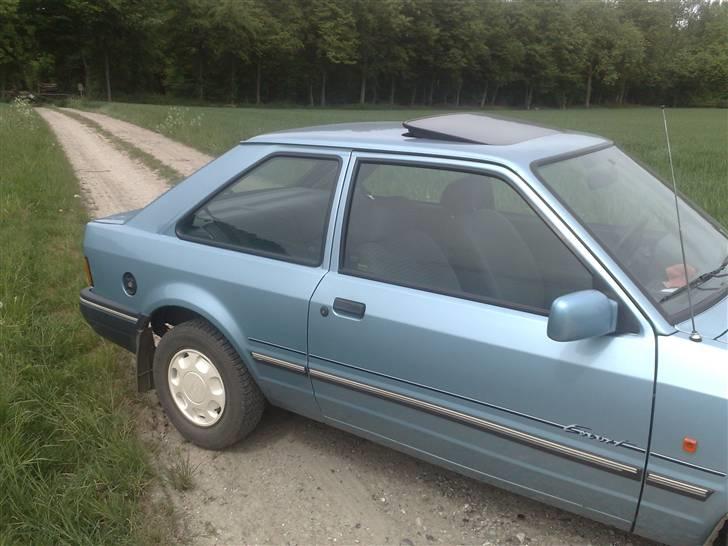 Ford Escort 1.4i supreme billede 14