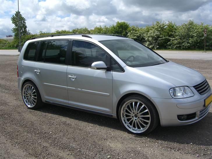 VW Touran 2.0TDi DSG *SOLGT* billede 4