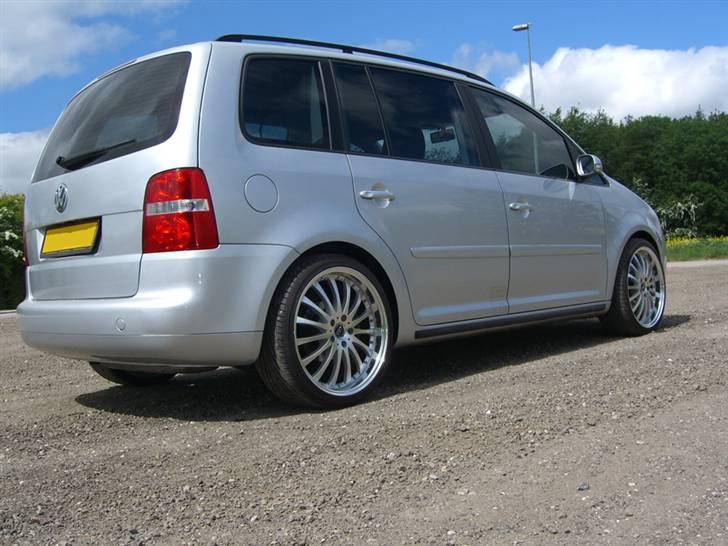 VW Touran 2.0TDi DSG *SOLGT* billede 8