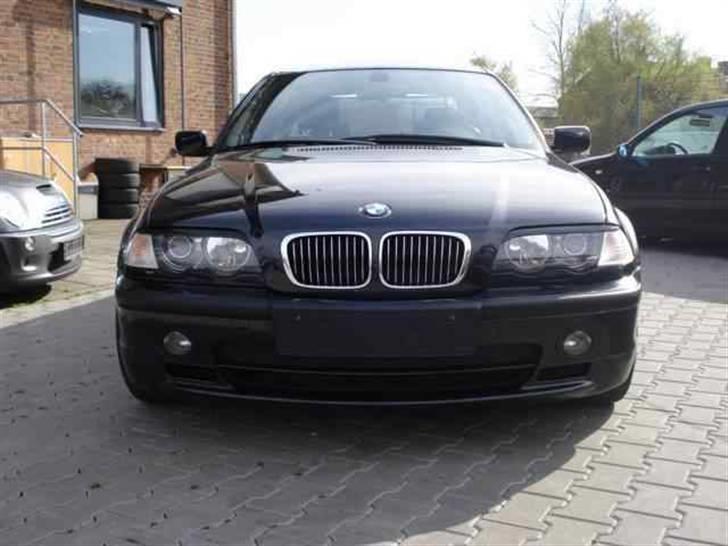 BMW 330d M-sport - SOLGT - billede 3