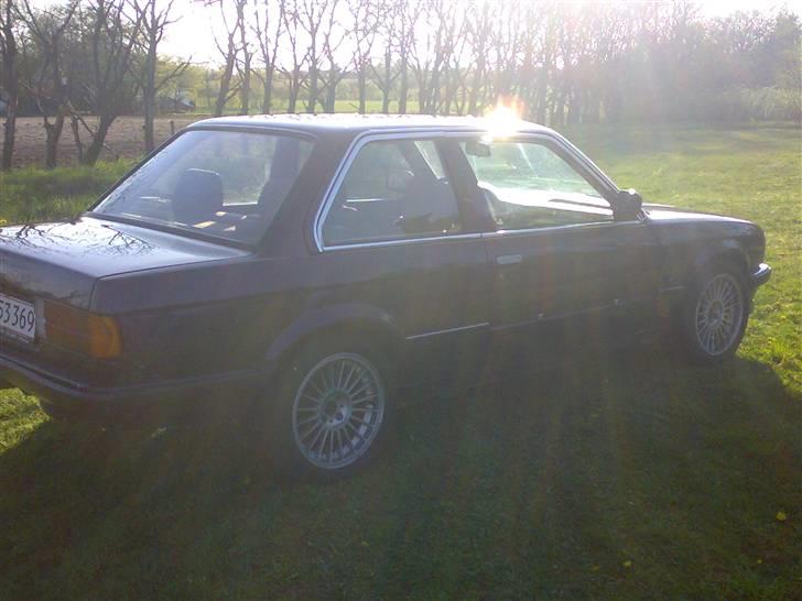 BMW E 30 billede 7