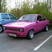 Opel Kadett c Pink-lightning