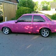 Opel Kadett c Pink-lightning