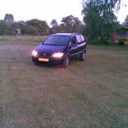 Opel zafira 2,0 dti