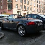 Audi TT Roadster Quattro