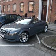 Audi TT Roadster Quattro