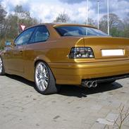 BMW 323I COUPE (SOLGT)