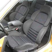 BMW 323I COUPE (SOLGT)