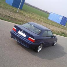 BMW 328i Coupe (solgt)