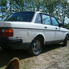 Volvo 240 GLT