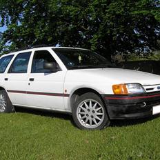 Ford Escort 1.6 EFi (solgt)
