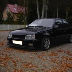Opel Kadett GSI