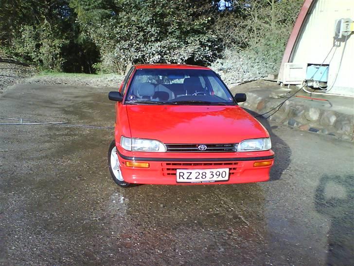 Toyota Corolla XLi H/B Sports billede 2