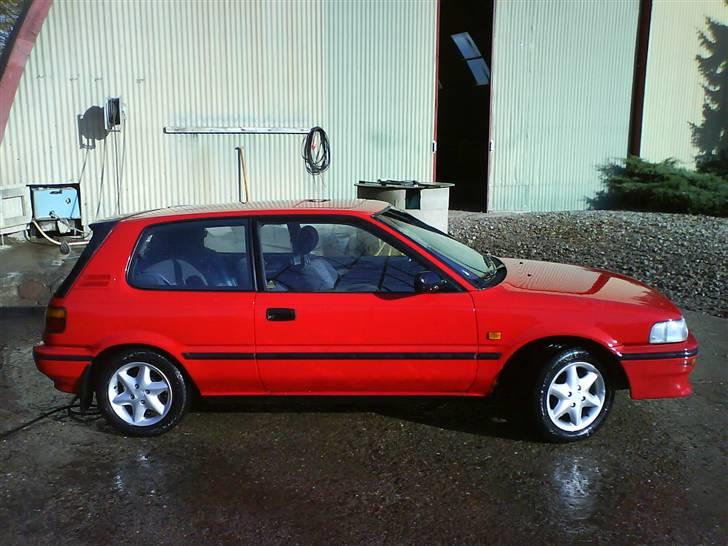 Toyota Corolla XLi H/B Sports billede 5