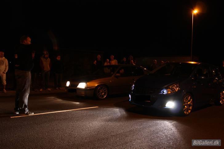 Opel Kadett E GSi 16V SOLGT - Måtte lige trække mod en corsa opc :D billede 8