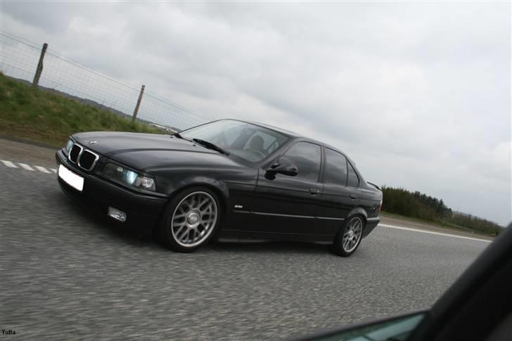 BMW E36 328i Sedan Solgt billede 3