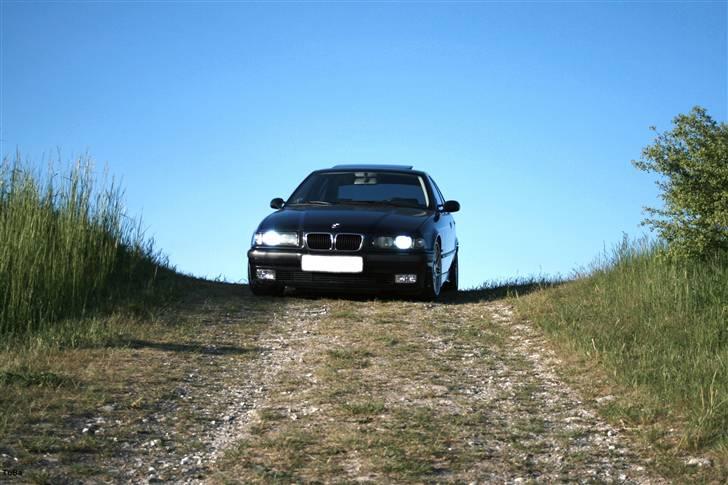 BMW E36 328i Sedan Solgt billede 18