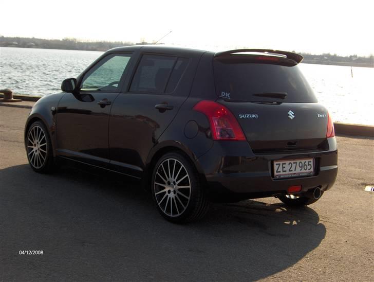Suzuki Swift -SOLGT billede 1