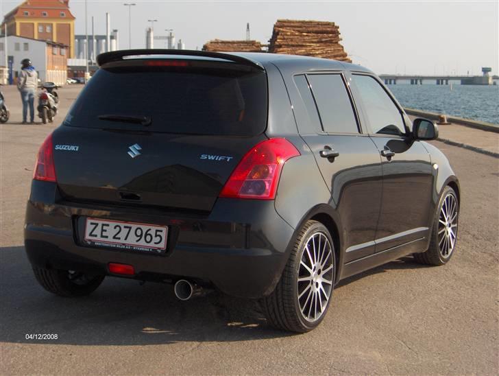 Suzuki Swift -SOLGT billede 5
