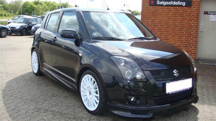 Suzuki Swift 1,3 DDiS SOLGT! - Sådan så den ud da jeg hentede den mandag d. 19/5 i Skanderborg billede 2