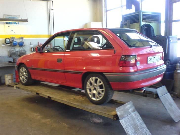 Opel Astra 1,6 Sport - før omlakering billede 12