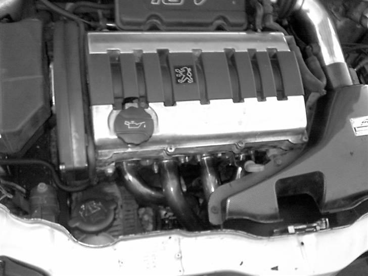 Peugeot 106 gti solgt - bananmanifol ;) billede 11