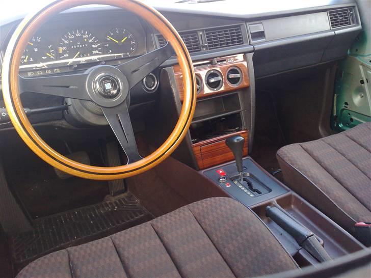Mercedes Benz 190 SOLGT billede 4