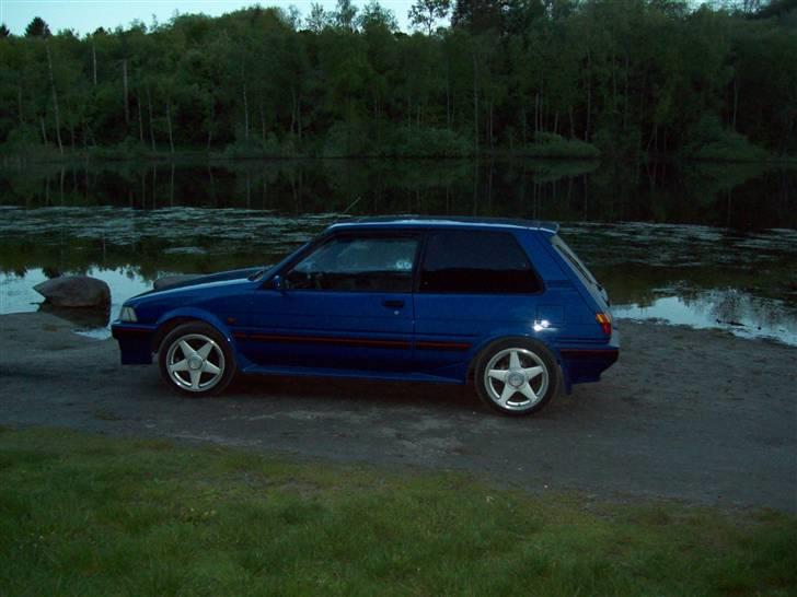 Toyota corolla gt smadret billede 15